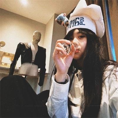 我现在只想一个人静静
